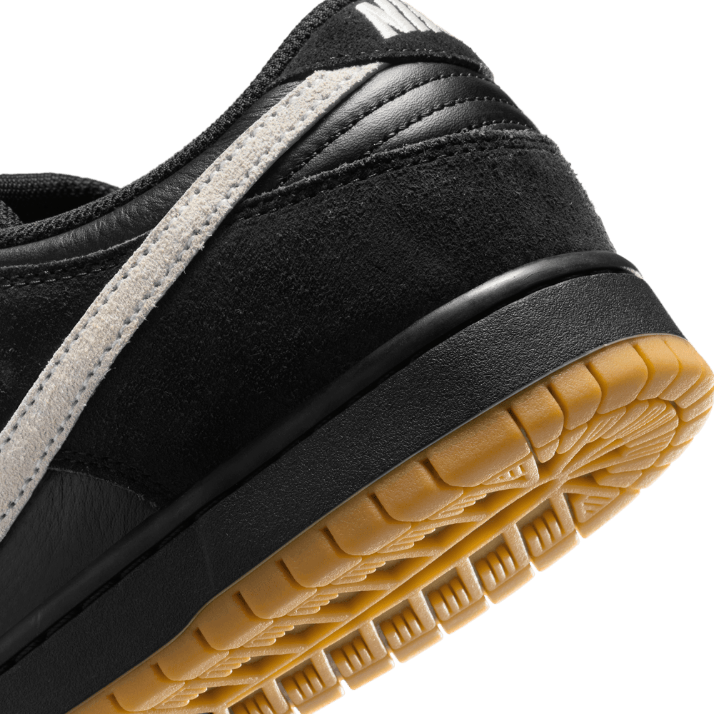 Nike Dunk SB Dunk Low Pro Black/White/Gum
