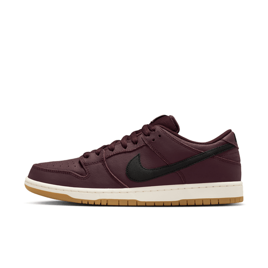 Nike SB Dunk Low Pro ISO Burgundy Crush, view 2