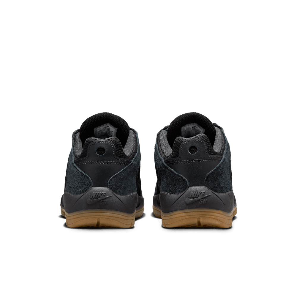 Nike SB Vertebrae Black/Gum