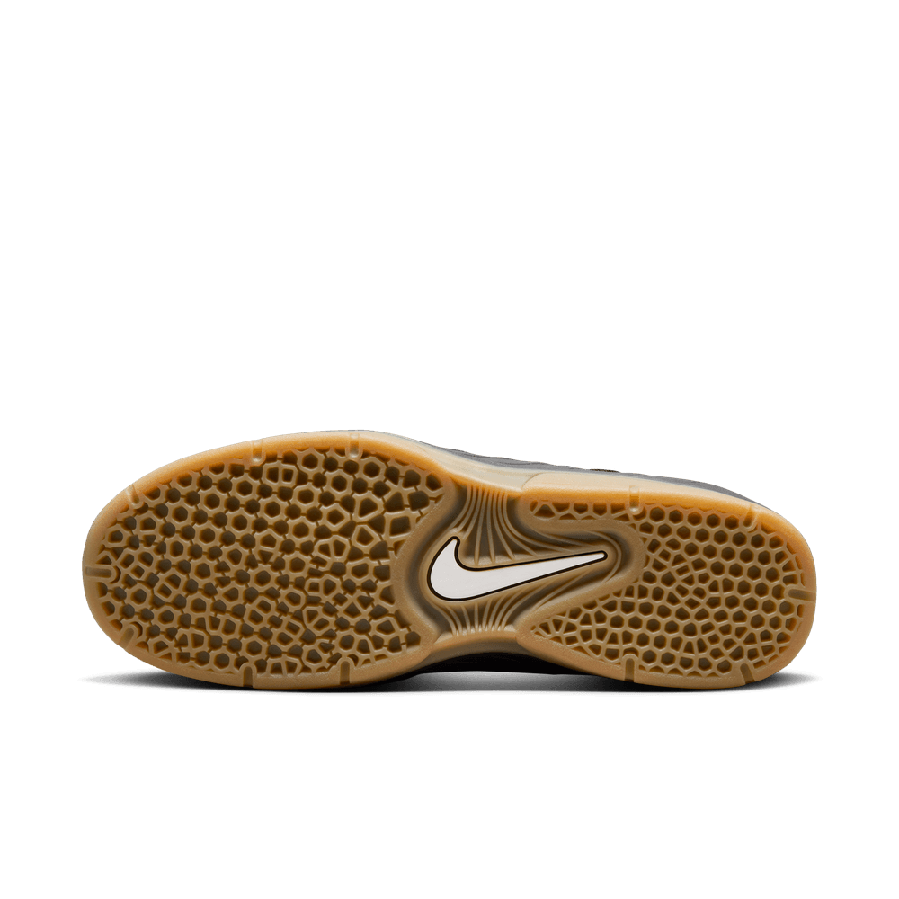 Nike SB Vertebrae Black/Gum
