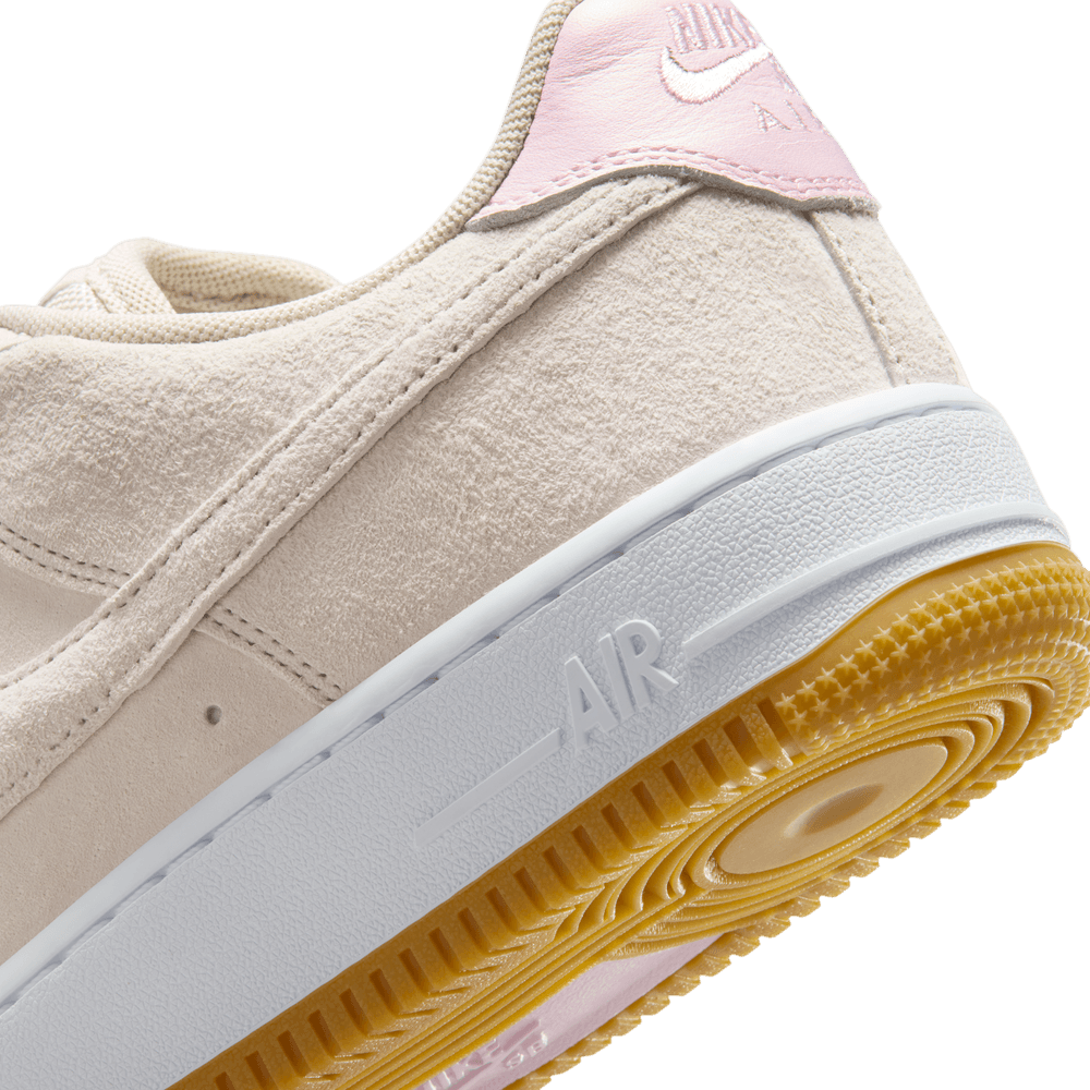 Nike SB Air Force 1 Light Orewood Brown/White