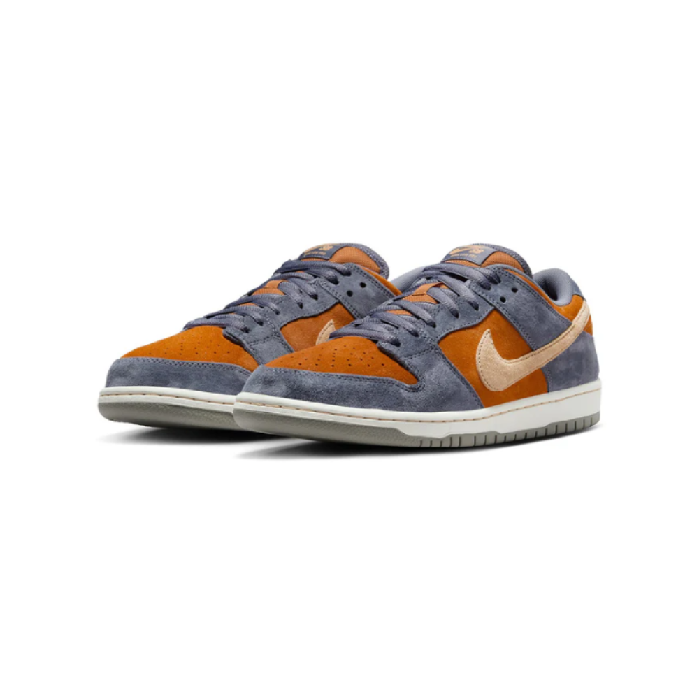 Nike Dunk SB Dunk Low Pro Light Carbon Monarch