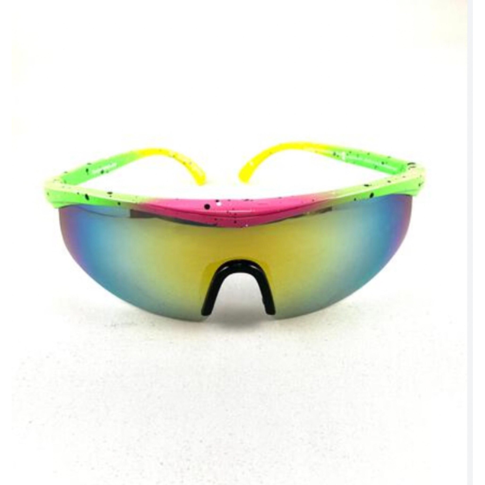 Happy Hour Fire Birds Catch Surf